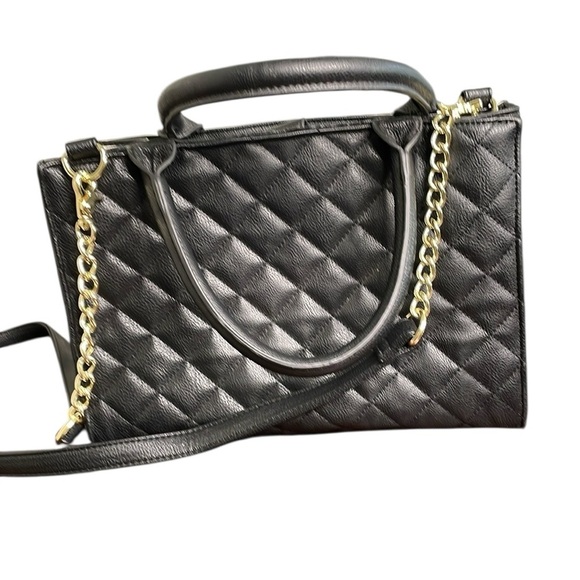 Betsey Johnson Shoulder Bag/ Satchel w/Removable Gold Chain Strap - Picture 4 of 16